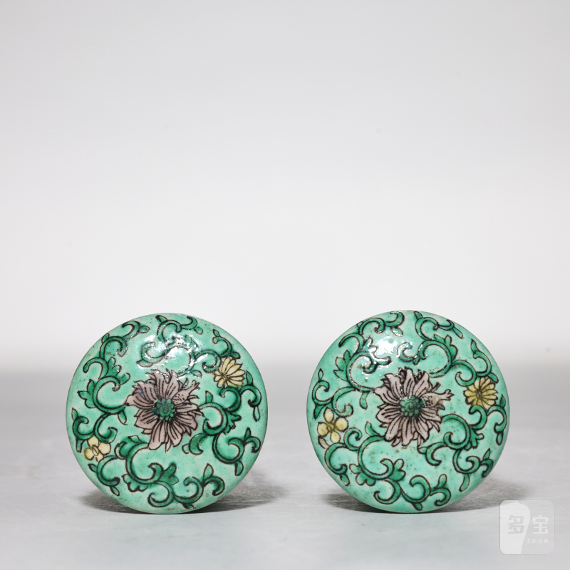 清晚期 粉彩缠枝花卉纹轴头 - 图3